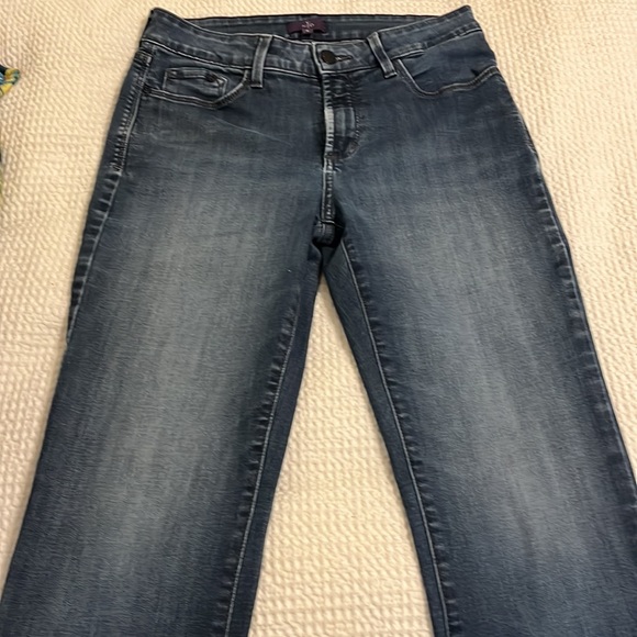 Women’s Not Your Daughter’s Jeans Barbara Bootcut Size 6 Medium Wash Stretch - Picture 1 of 8